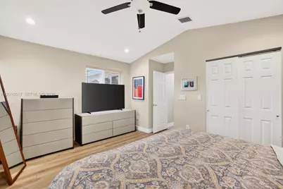 1581 Yellowheart Way, Hollywood, FL 33019 - Photo 26