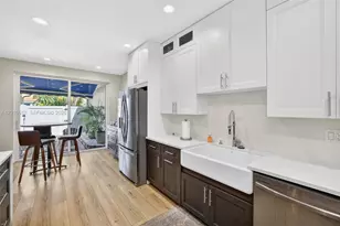 1581 Yellowheart Way, Hollywood, FL 33019 - Photo 18