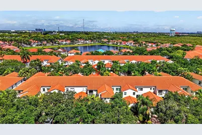 1581 Yellowheart Way, Hollywood, FL 33019 - Photo 52