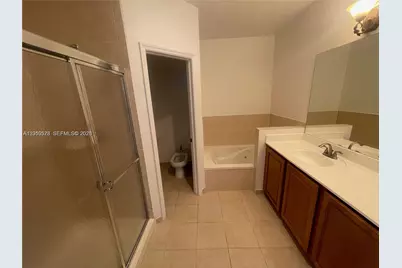 7931 NW 114th Ct, Doral, FL 33178 - Photo 22