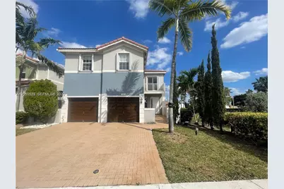 7931 NW 114th Ct, Doral, FL 33178 - Photo 2