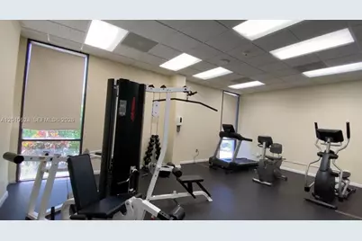 20100 W Country Club Dr #504, Aventura, FL 33180 - Photo 26