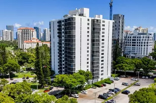 20100 W Country Club Dr, Aventura, FL 33180 - Photo 1