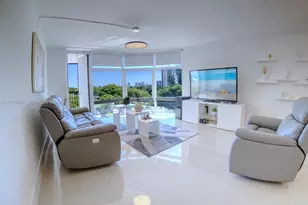 20100 W Country Club Dr, Aventura, FL 33180 - Photo 4