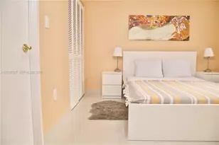 210 174th St, Sunny Isles Beach, FL 33160 - Photo 4