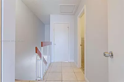 2331 W 66th Pl #201, Hialeah, FL 33016 - Photo 24