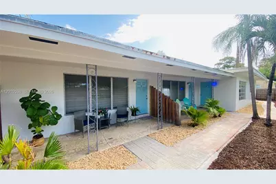 1028 NE 16th Ter #2, Fort Lauderdale, FL 33304 - Photo 2