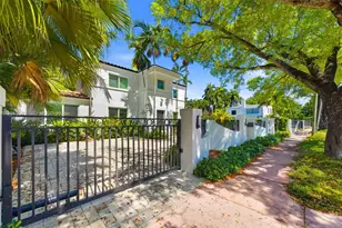 5824 Alton Rd, Miami Beach, FL 33140 - Photo 1
