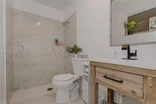 8690 NW 24th Pl, Sunrise, FL 33322 - Photo 24
