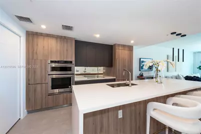 3801 Collins Ave #1502, Miami Beach, FL 33140 - Photo 12