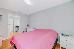 1065 Weeping Willow Way, Hollywood, FL 33019 - Photo 12