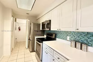 2726 Anzio Ct, Palm Beach Gardens, FL 33410 - Photo 10