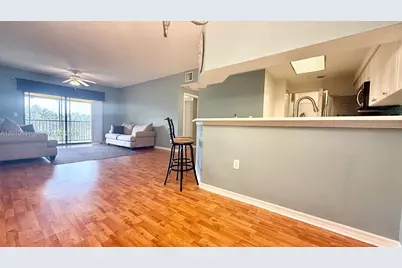 2726 Anzio Ct #306, Palm Beach Gardens, FL 33410 - Photo 2