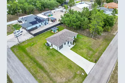 1201 E 7th St, Lehigh Acres, FL 33972 - Photo 6