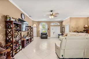 3090 SE 7th Pl, Homestead, FL 33033 - Photo 8