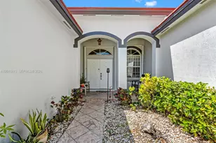 3090 SE 7th Pl, Homestead, FL 33033 - Photo 4
