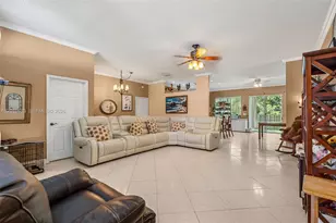 3090 SE 7th Pl, Homestead, FL 33033 - Photo 6