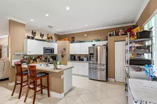3090 SE 7th Pl, Homestead, FL 33033 - Photo 16