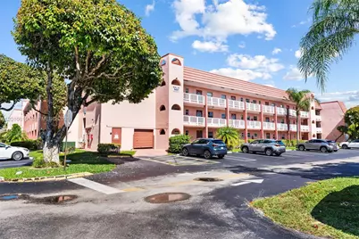 9421 Sunrise Lakes Blvd #208, Sunrise, FL 33322 - Photo 1
