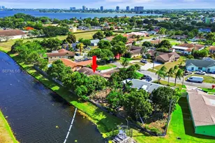 1831 Hiltonia Cir, West Palm Beach, FL 33407 - Photo 46