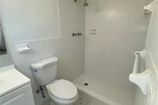 2300 Pierce St, Hollywood, FL 33020 - Photo 16