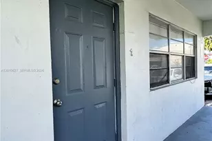 2300 Pierce St, Hollywood, FL 33020 - Photo 2