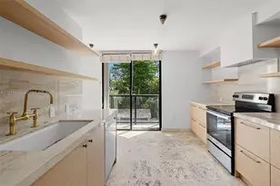 2575 S Bayshore Dr, Miami, FL 33133 - Photo 20