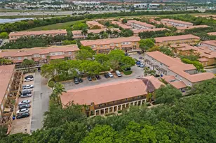 483 SW 147th Ter, Pembroke Pines, FL 33027 - Photo 28