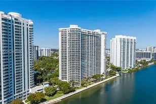 7000 Island Blvd, Aventura, FL 33160 - Photo 14