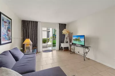 2600 Diana Dr #119, Hallandale Beach, FL 33009 - Photo 12