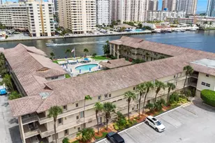 2600 Diana Dr, Hallandale Beach, FL 33009 - Photo 32