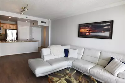 540 Brickell Key Dr #PH1812, Miami, FL 33131 - Photo 2