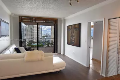 540 Brickell Key Dr #PH1812, Miami, FL 33131 - Photo 4