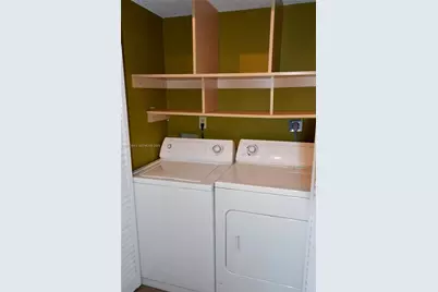 540 Brickell Key Dr #PH1812, Miami, FL 33131 - Photo 12
