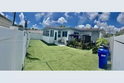 15925 NE 18th Ave, North Miami Beach, FL 33162 - Photo 16