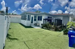 15925 NE 18th Ave, North Miami Beach, FL 33162 - Photo 16