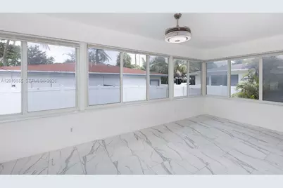 15925 NE 18th Ave, North Miami Beach, FL 33162 - Photo 42