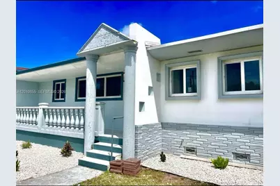 15925 NE 18th Ave, North Miami Beach, FL 33162 - Photo 2