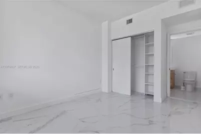 16385 Biscayne Blvd #717, North Miami Beach, FL 33160 - Photo 14
