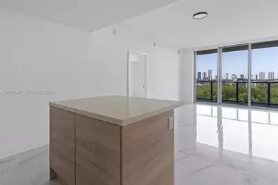 16385 Biscayne Blvd #717, North Miami Beach, FL 33160 - Photo 22