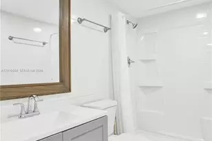 5950 Del Lago Cir, Sunrise, FL 33313 - Photo 20