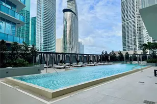 77 SE 5th St, Miami, FL 33131 - Photo 20