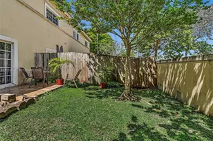 7659 N Stonecreek Circle, Davie, FL 33024 - Photo 22