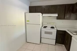 482 NW 165th St Rd, Miami, FL 33169 - Photo 10
