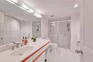 3500 Mystic Pointe Dr, Aventura, FL 33180 - Photo 28