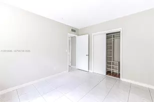 981 NE 152nd St, Miami, FL 33162 - Photo 30