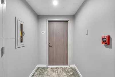 2555 Collins Ave #2401, Miami Beach, FL 33140 - Photo 4