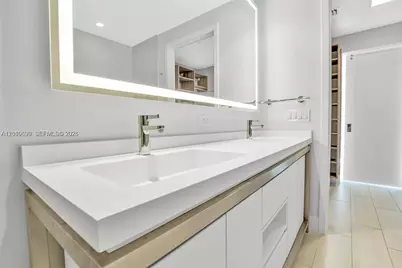 2000 Metropica Way #2204, Sunrise, FL 33323 - Photo 16