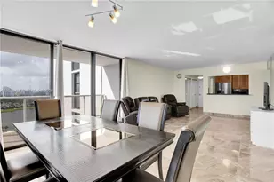 3701 N Country Club Dr, Aventura, FL 33180 - Photo 10