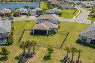 16241 Rosemallow Ln, Fort Myers, FL 33920 - Photo 10